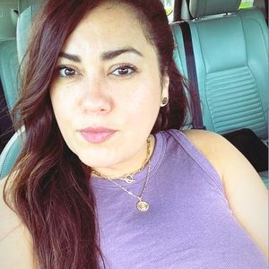 Meet your Posher, Elisa